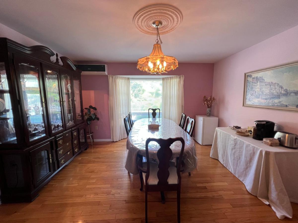 Lee'S Ocean Peek B & B Stratford ภายนอก รูปภาพ