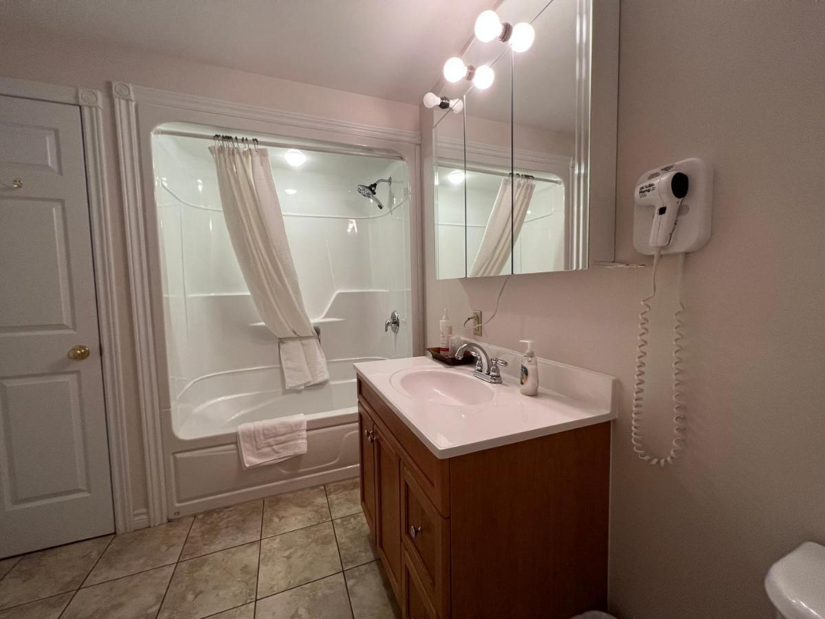 Lee'S Ocean Peek B & B Stratford ภายนอก รูปภาพ